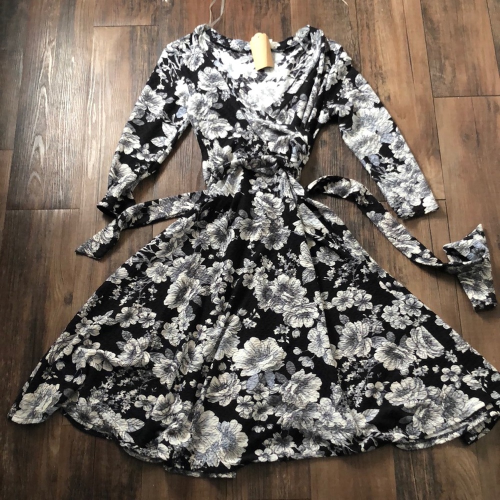 Black and white small formal floral dress